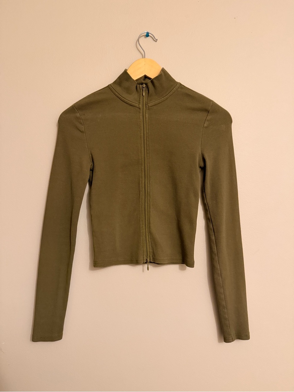 TWIK Olive Green Long-Sleeve Zip-Front Women's Top (XS)